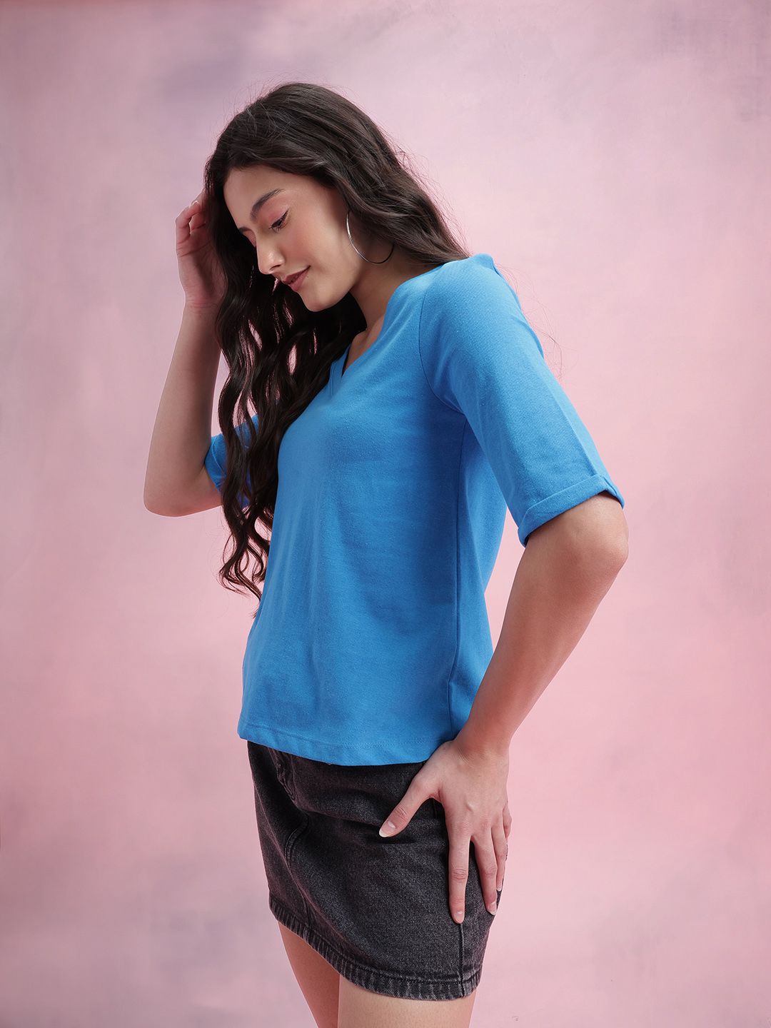 DressBerry V-Neck Regular Fit T-shirt