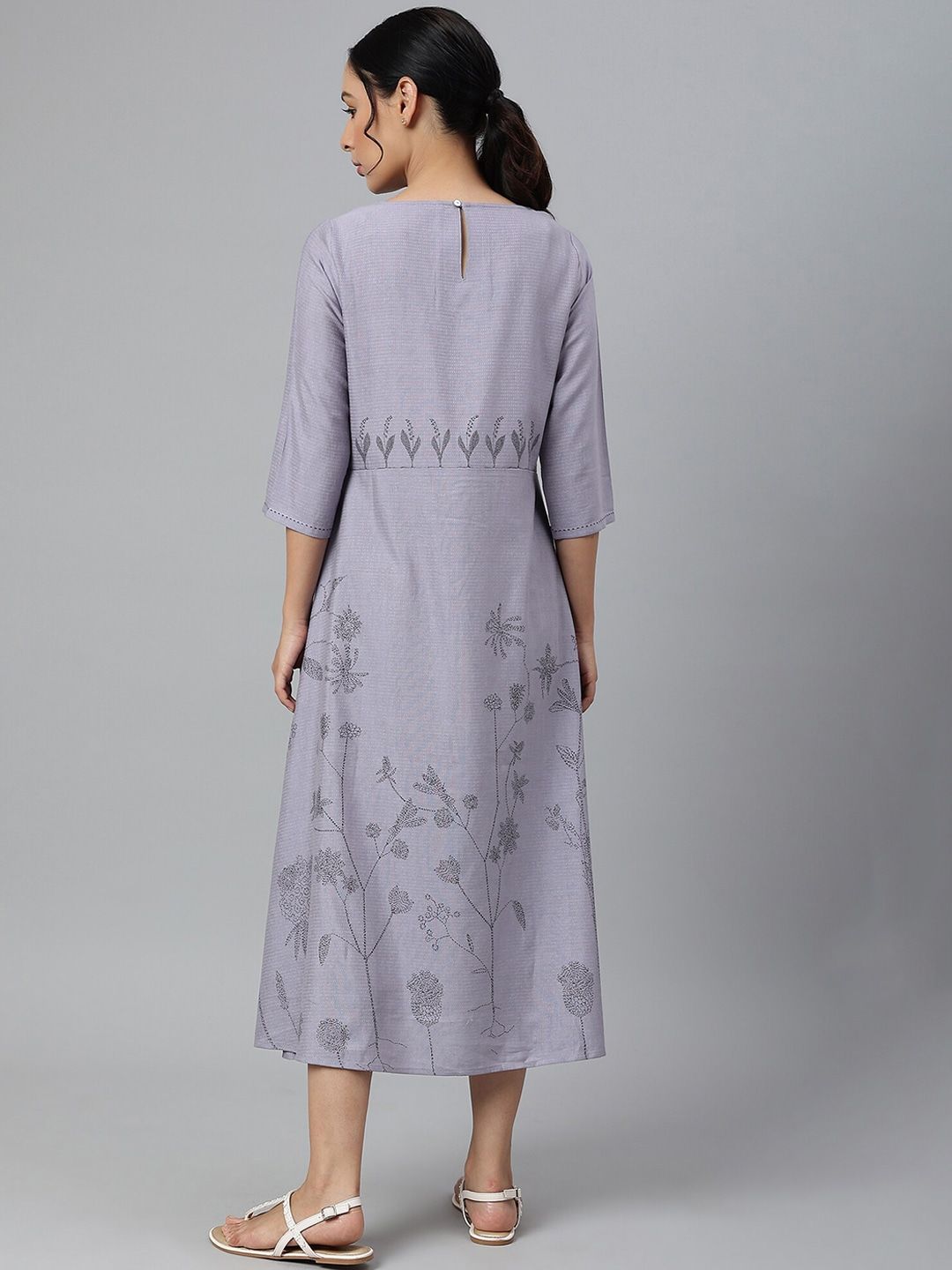 W Women Blue Thread Work Kurta