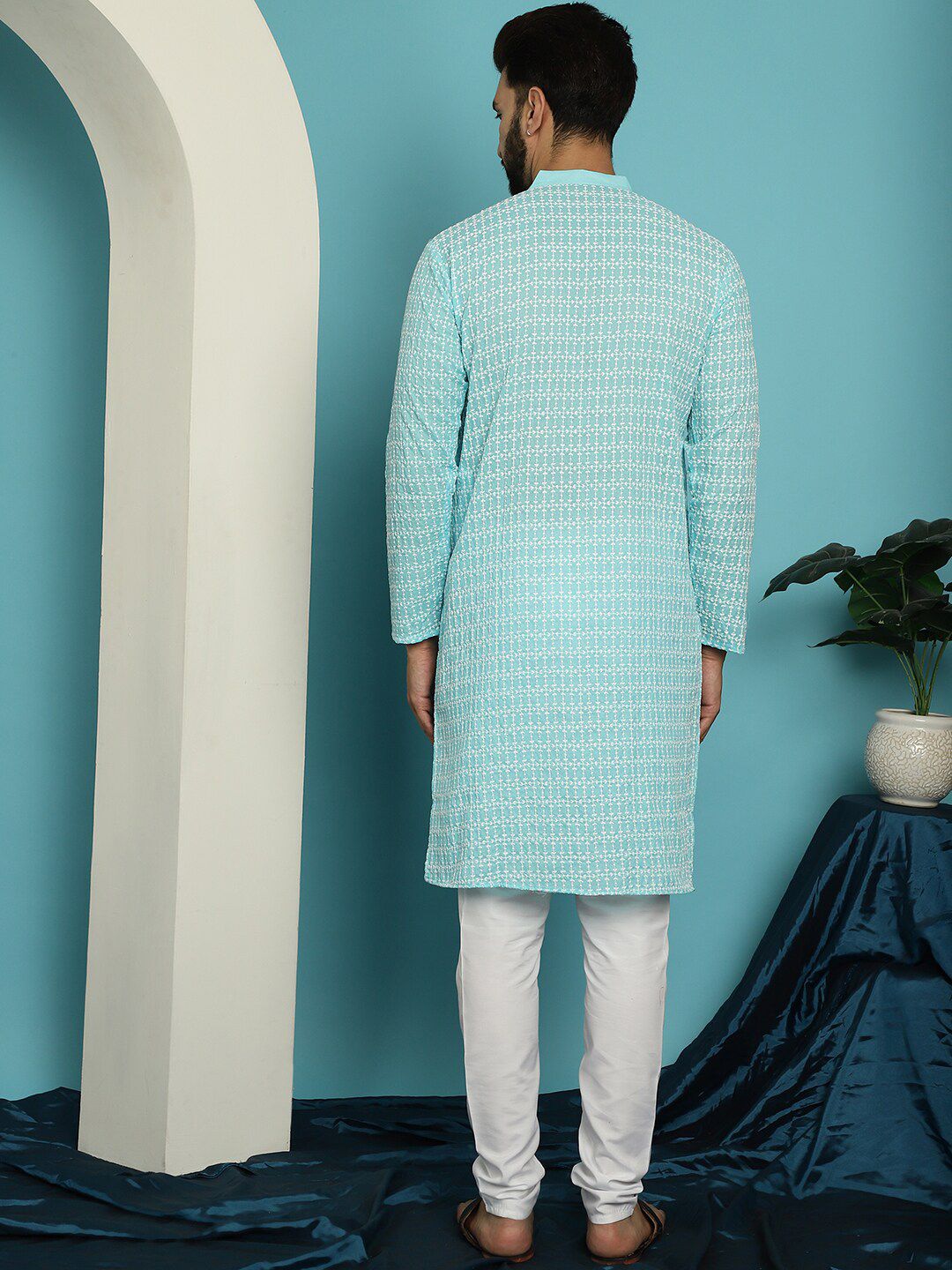 SOJANYA Motif Etnik Sulam Kurta Kapas Tulen dengan Churidar