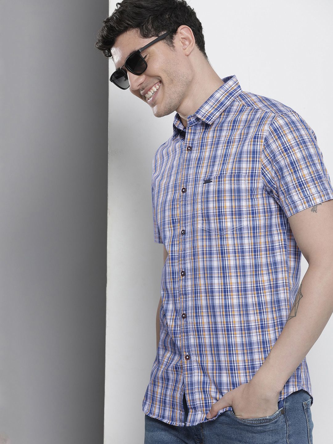 The Indian Garage Co Men Slim Fit Tartan Checked Casual Shirt