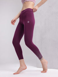 HRX by Hrithik Roshan Women Printed Detail Cropped Yoga Tights