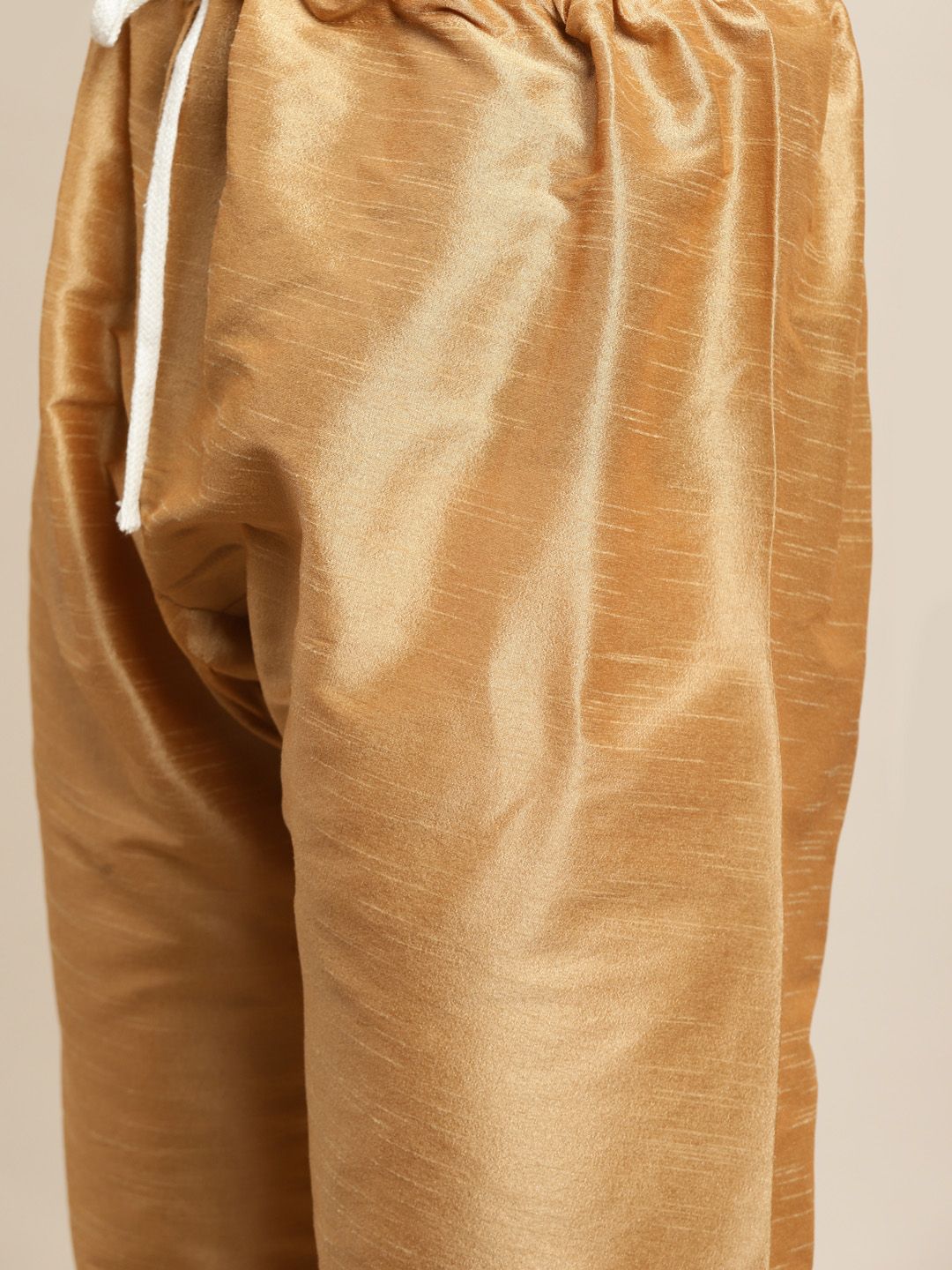 SOJANYA Kurta Emas & Merah Lelaki dengan Jaket Churidar & Nehru