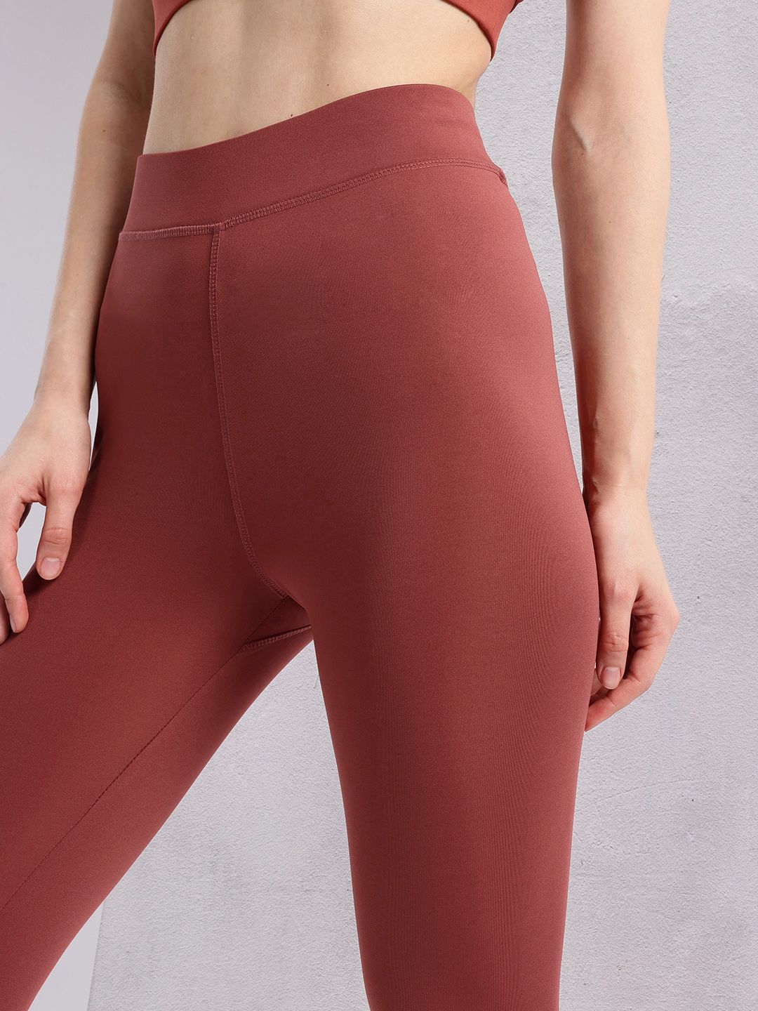 HRX by Hrithik Roshan Women Rapid-dry Cropped Yoga Tights