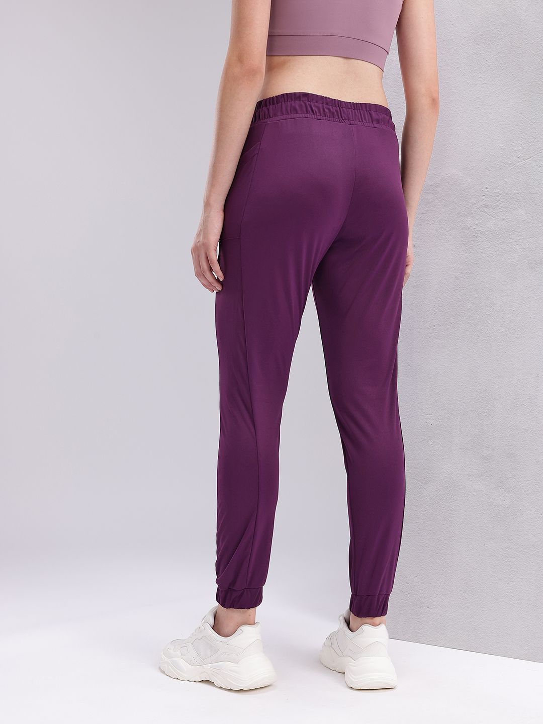 HRX by Hrithik Roshan Women Side Stripe Training Joggers