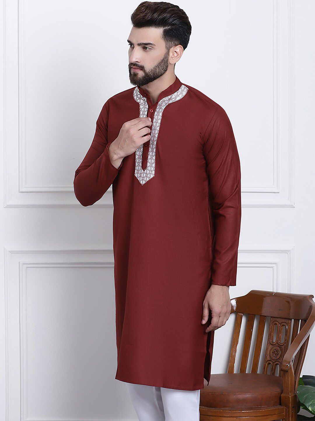 SOJANYA Mandarin Collar Thread Work Pure Cotton Straight Kurta