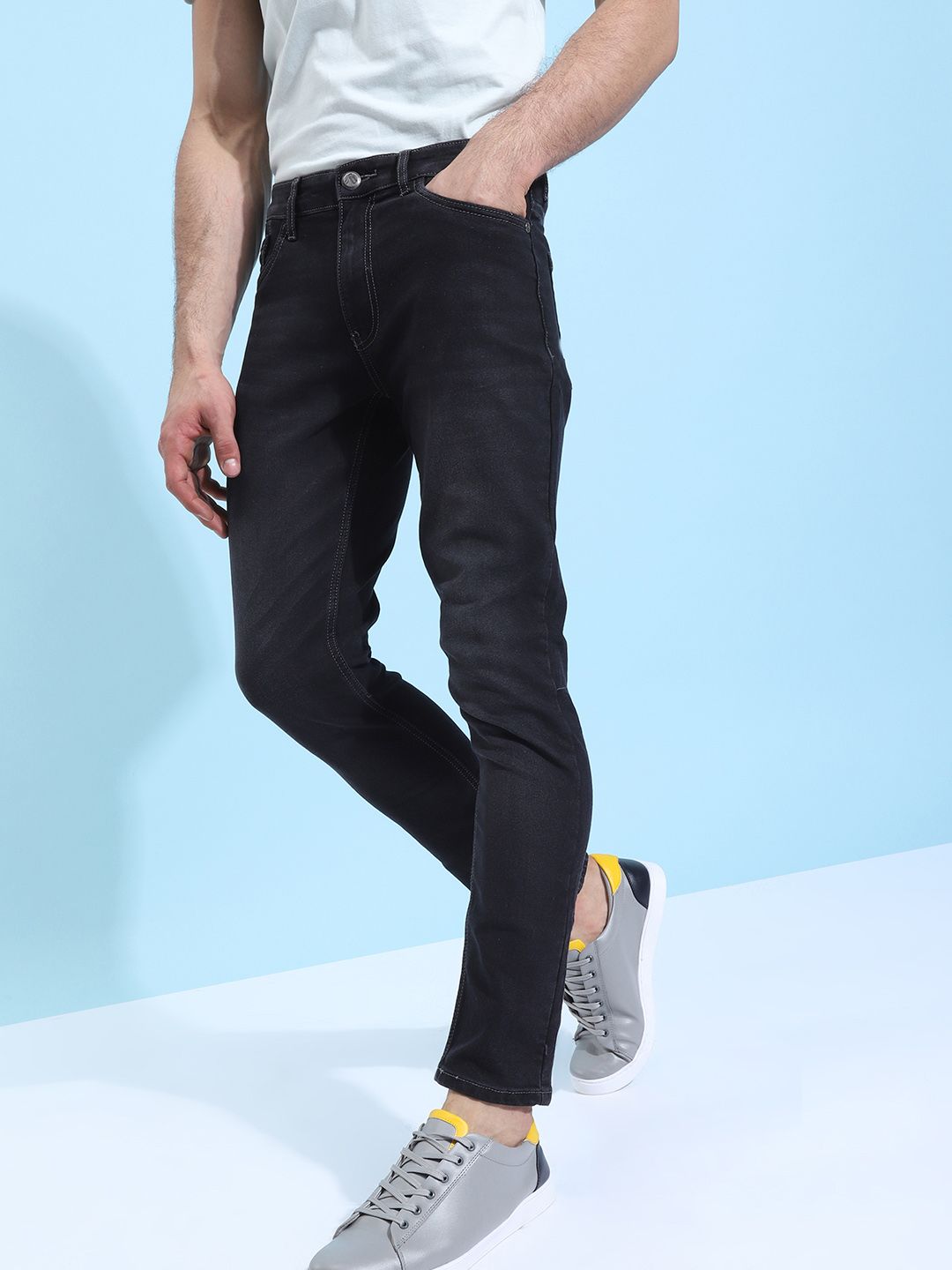 The Indian Garage Co Men Black Slim Fit Mid-Rise Clean Look Jeans