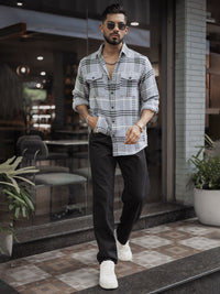 Powerlook Men Spread Collar Textured Cotton Relaxed Fit Casual Shirt