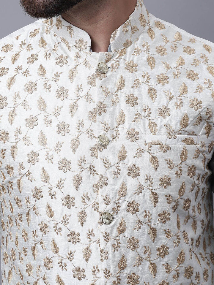 SOJANYA Sequinned Embroidered Pure Cotton Kurta With Pyjamas & Nehru Jacket
