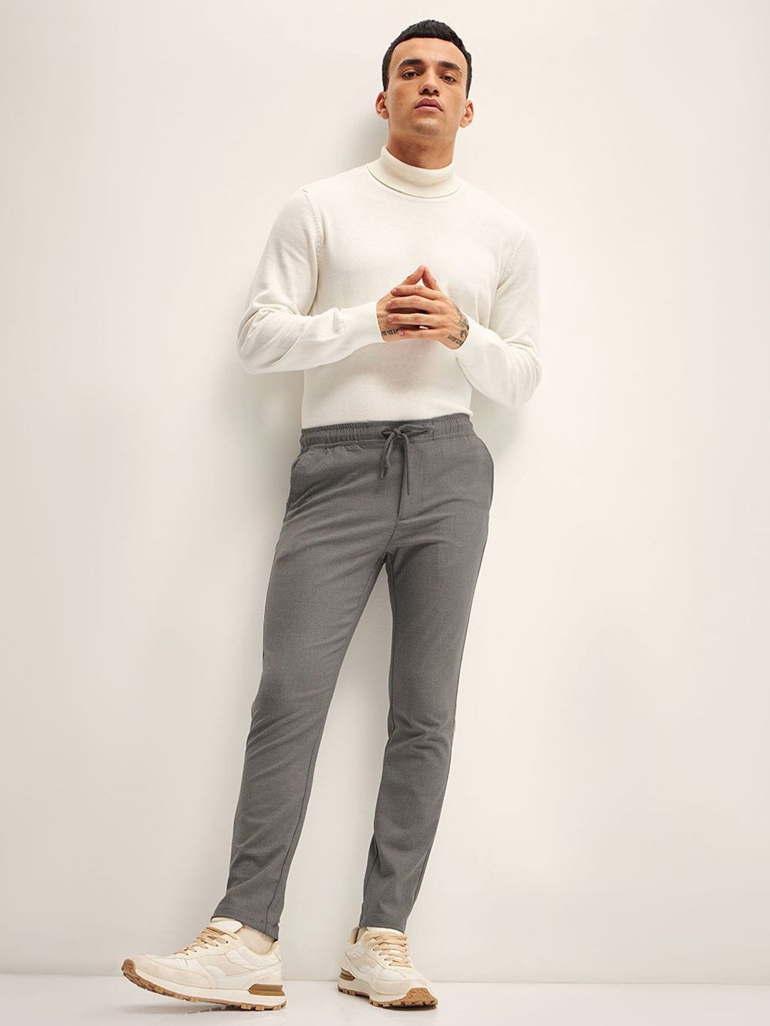 THE BEAR HOUSE Men Slim Fit Joggers Trousers