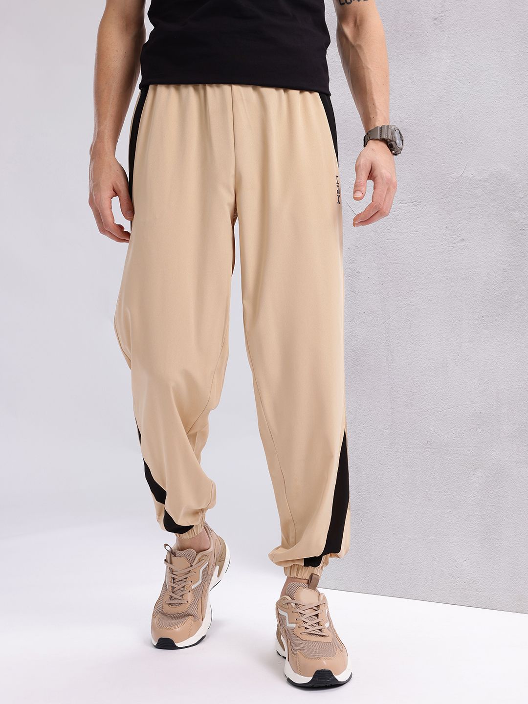 HRX by Hrithik Roshan Men Regular Fit Joggers