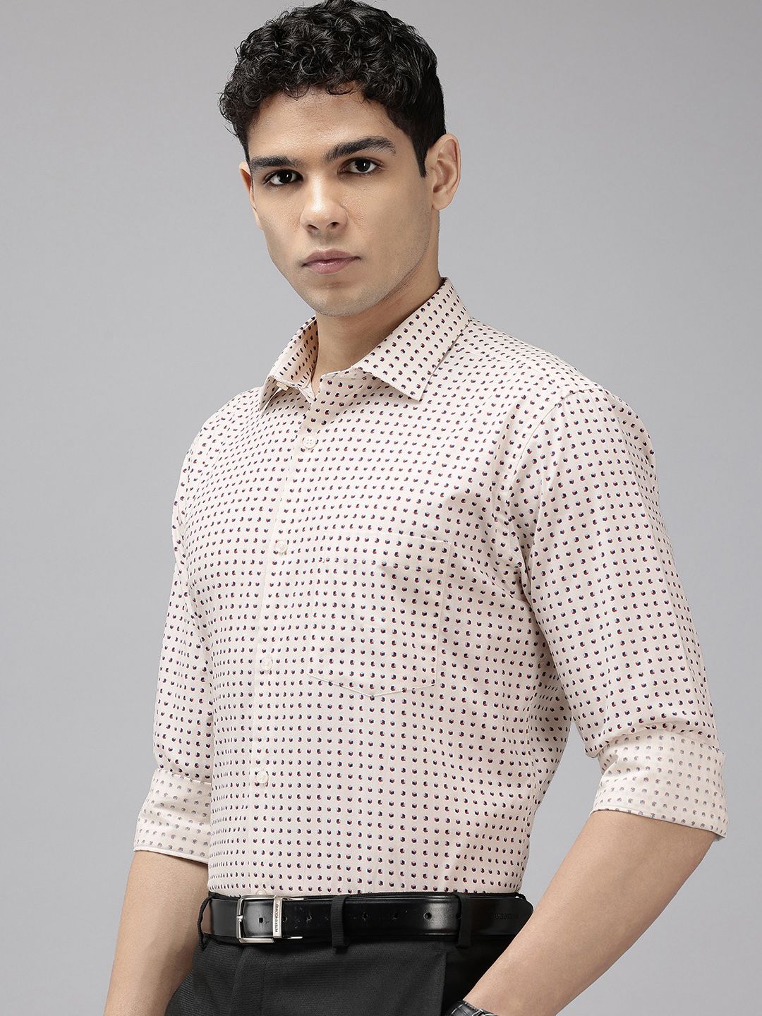 Park Avenue Pure Cotton Slim Fit Geometric Printed Formal Shirt