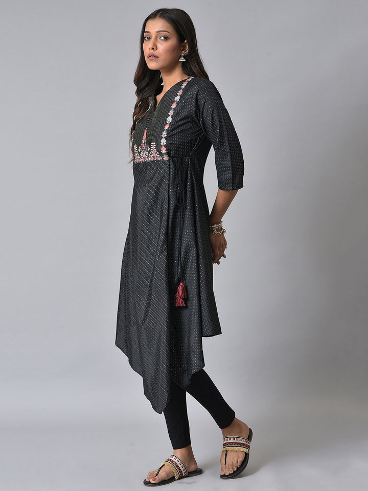 W Ethnic Motifs Yoke Design Thread Work A-Line Kurta