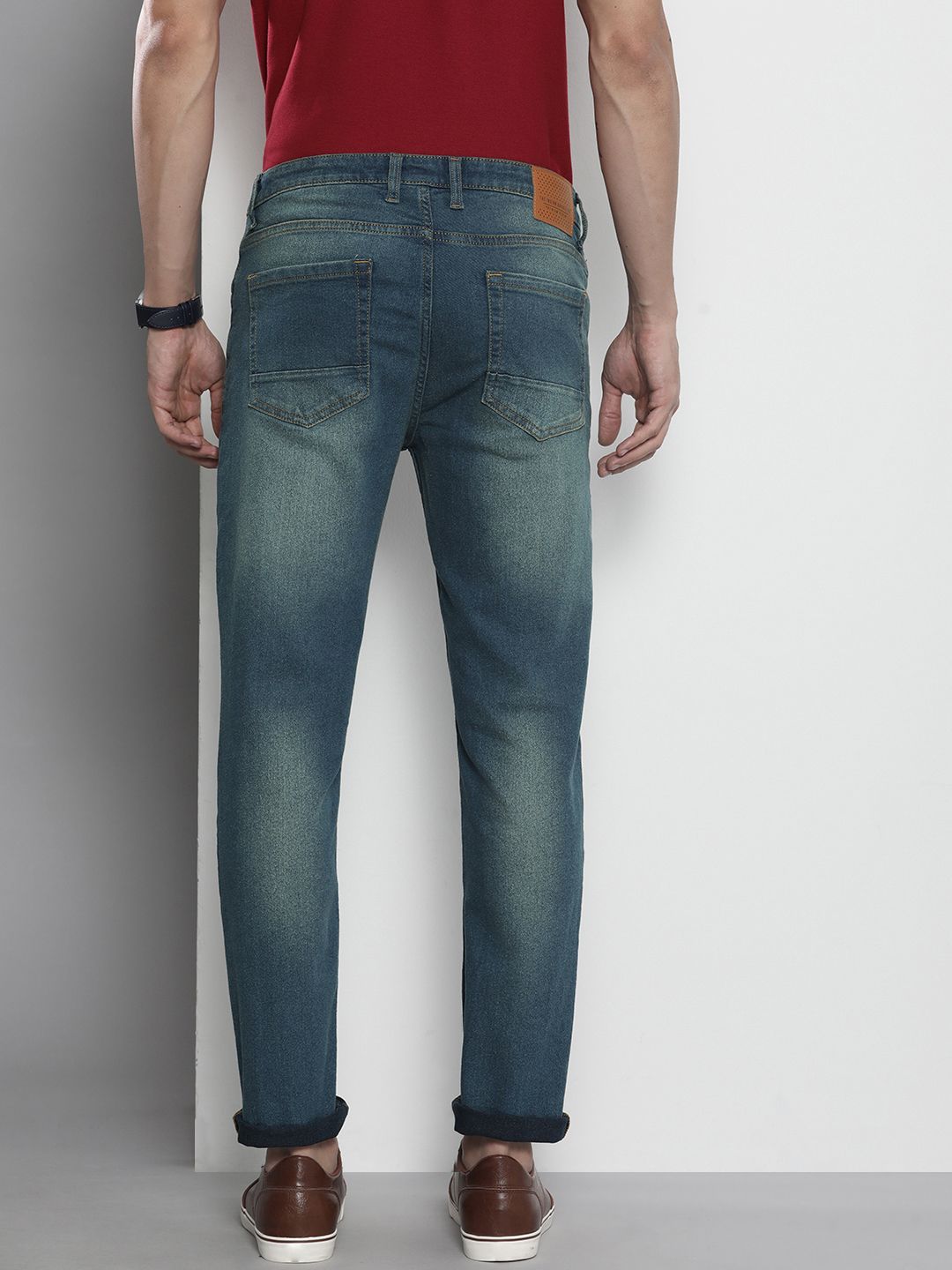 The Indian Garage Co Men Blue Slim Fit Heavy Fade Stretchable Jeans