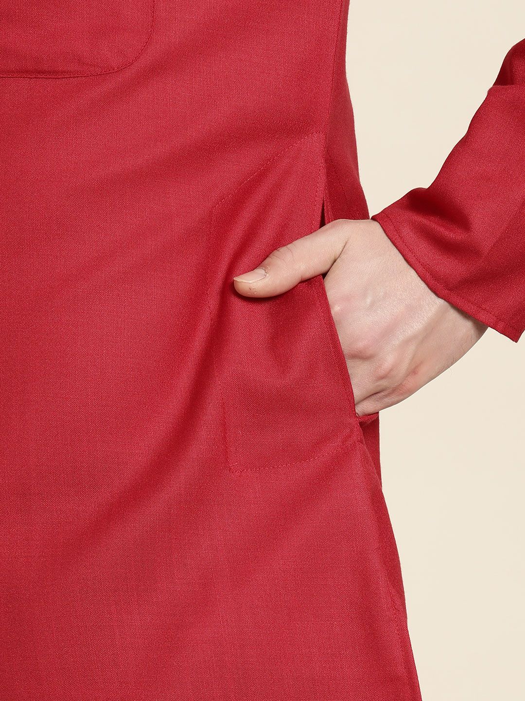 SOJANYA Men Maroon Solid Straight Kurta