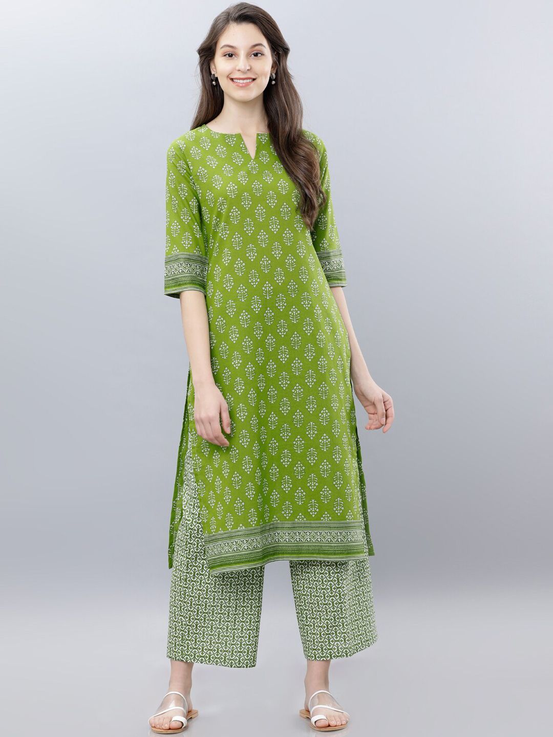 Vishudh Women Green & White Printed Kurti with Palazzos & Dupatta