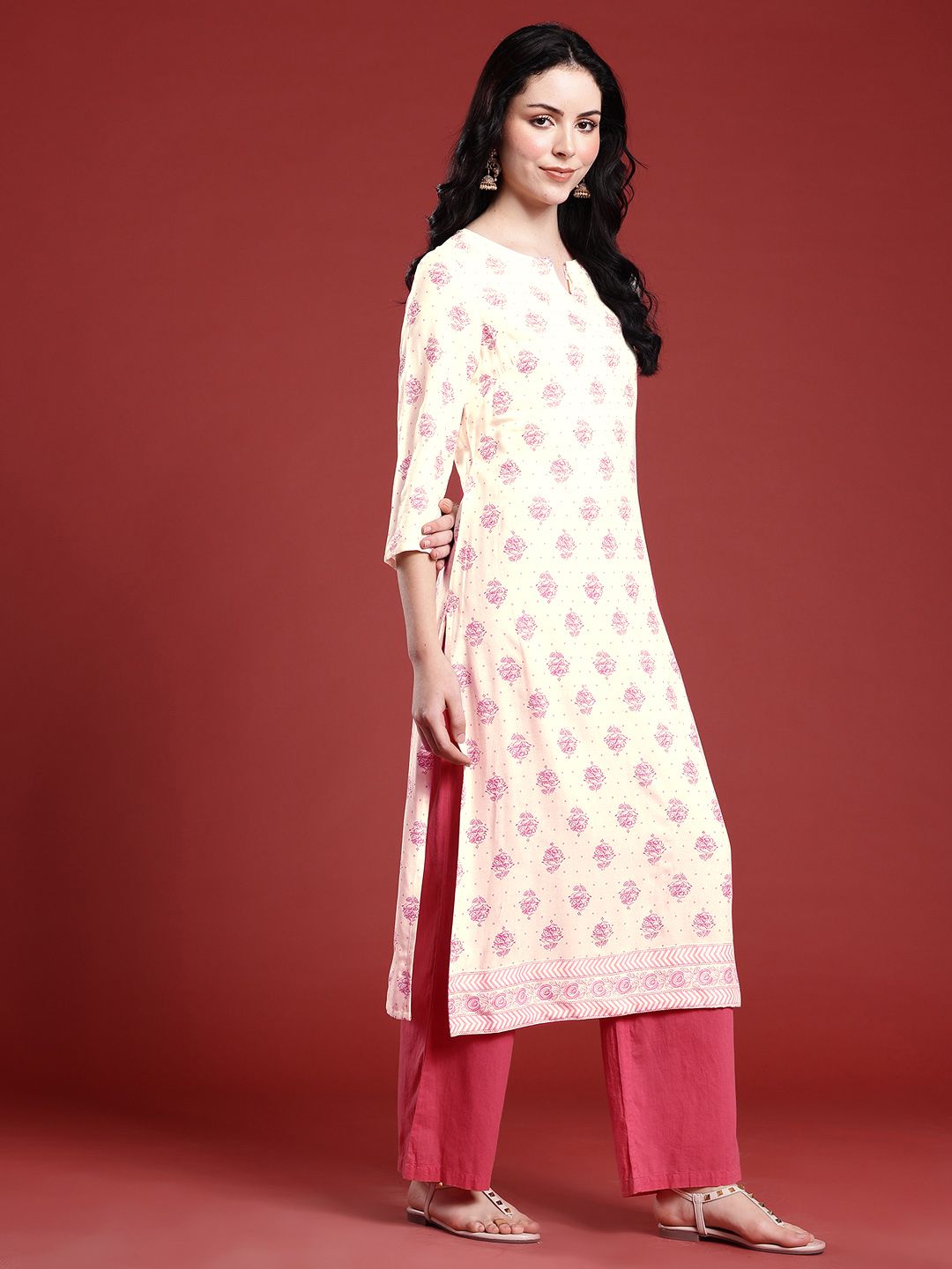 Anouk Floral Printed Straight Kurta