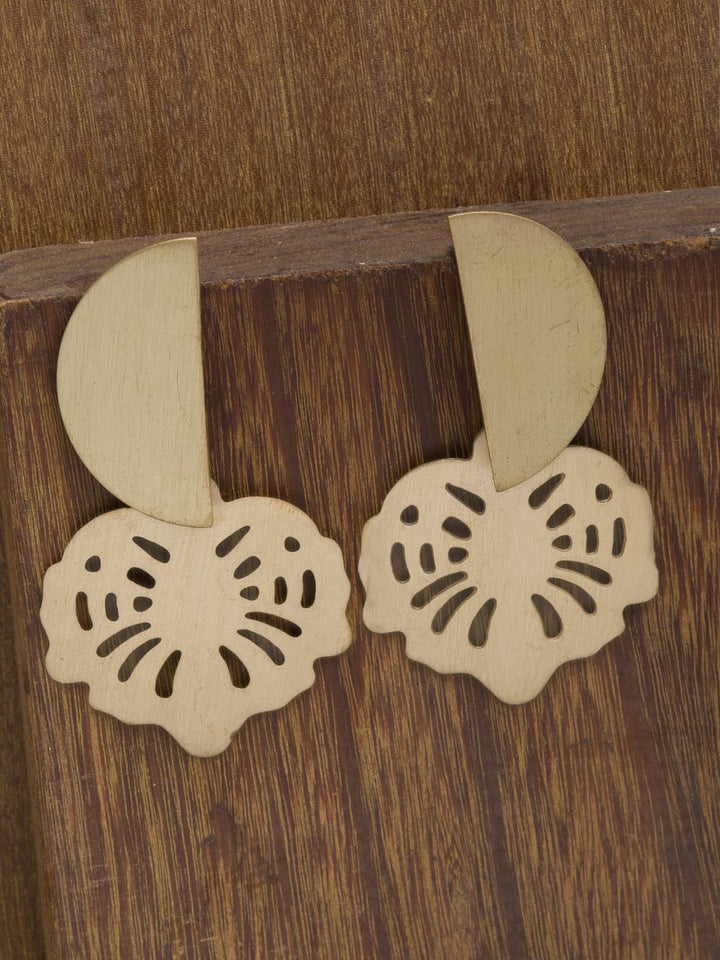 DressBerry Gold-Plated Contemporary Drop Earrings