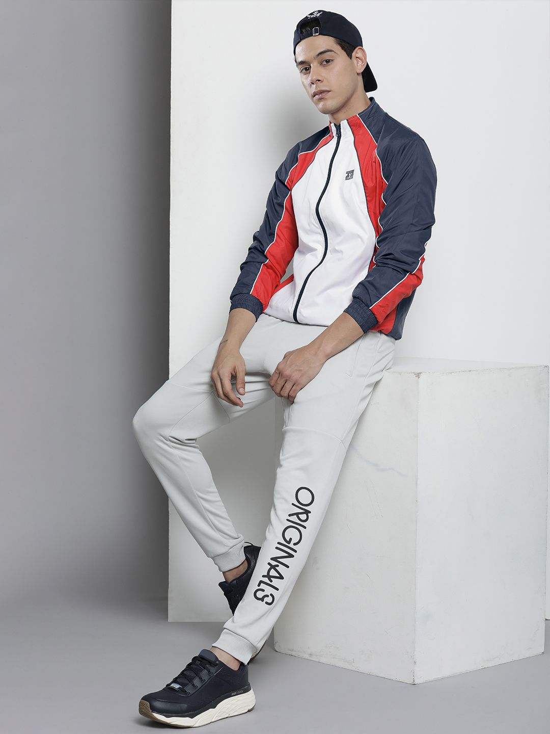 The Indian Garage Co Men Navy Blue White Colourblocked Windcheater Jacket
