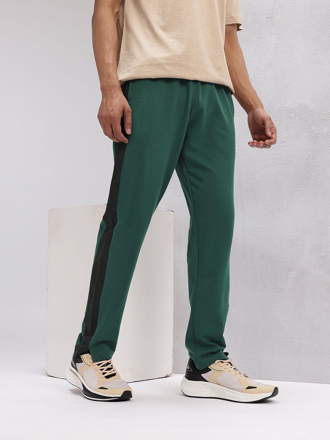 HRX by Hrithik Roshan Men Side Stripe Lifestyle Track pants