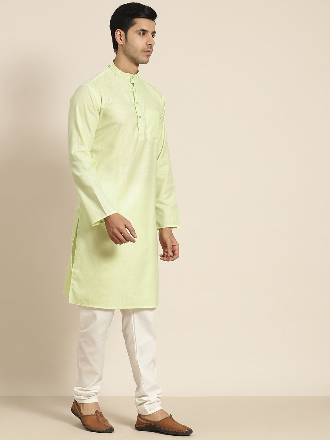 SOJANYA Men Printed Kurta with Churidar & Nehru Jacket
