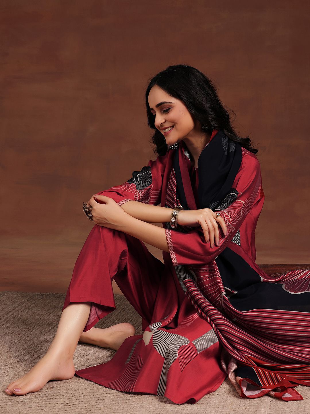 Libas Women Printed Regular Kurta with Trousers & With Dupatta