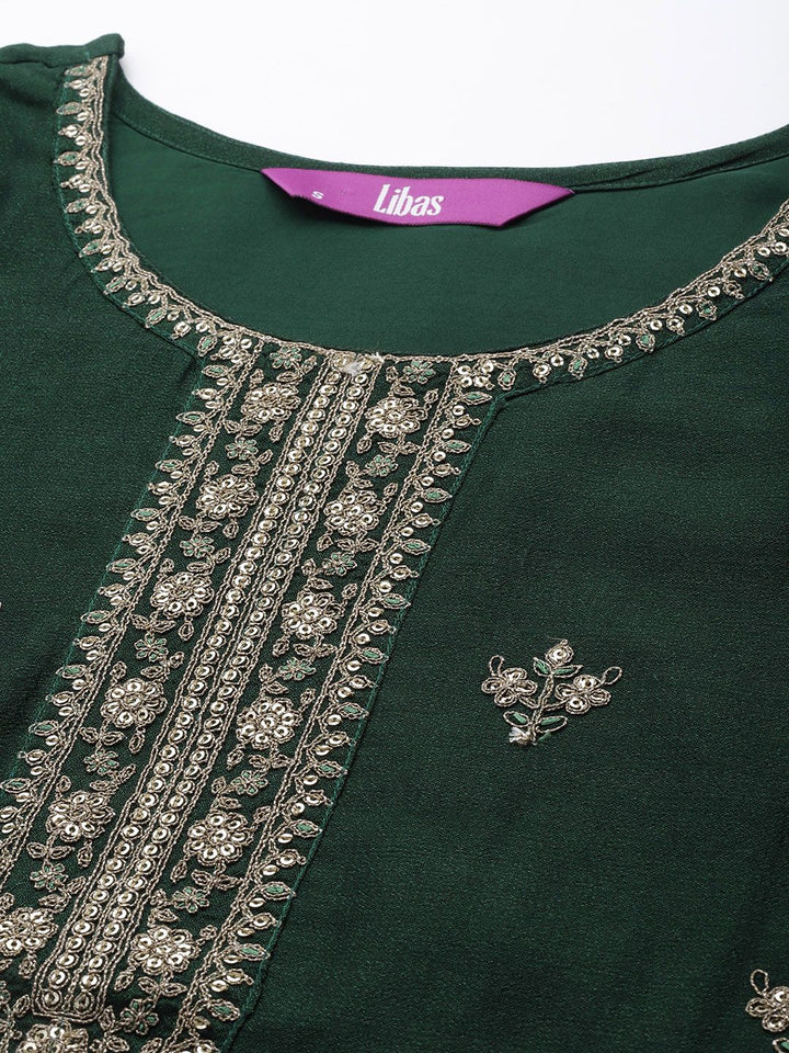 Libas Women Green & White Yoke Design Floral Motifs Straight Kurta