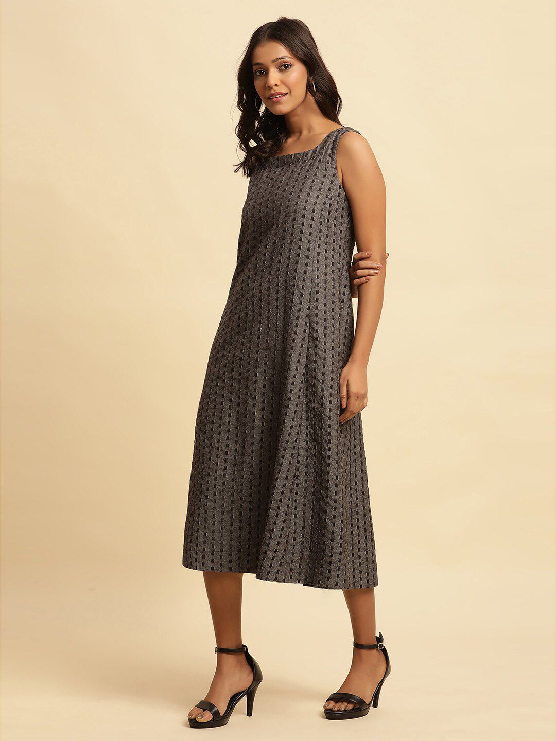 W Grey Printed No Sleeves A-Line Midi Dress