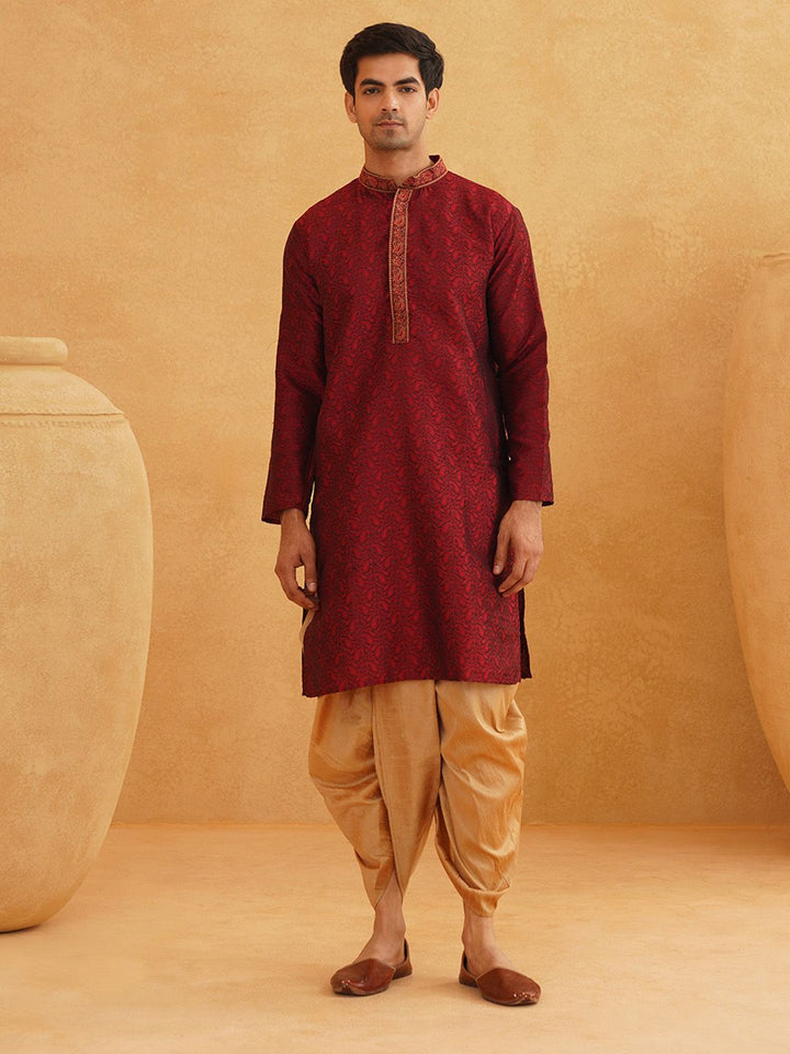SOJANYA Paisley Woven Design Mandarin Collar Thread Work Long Sleeves Straight Kurta