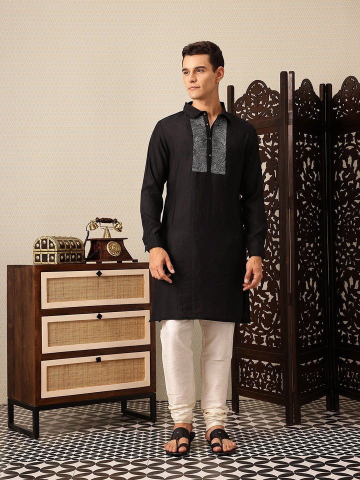 House of Pataudi Yoke Design Thread Work Rozana Kurta