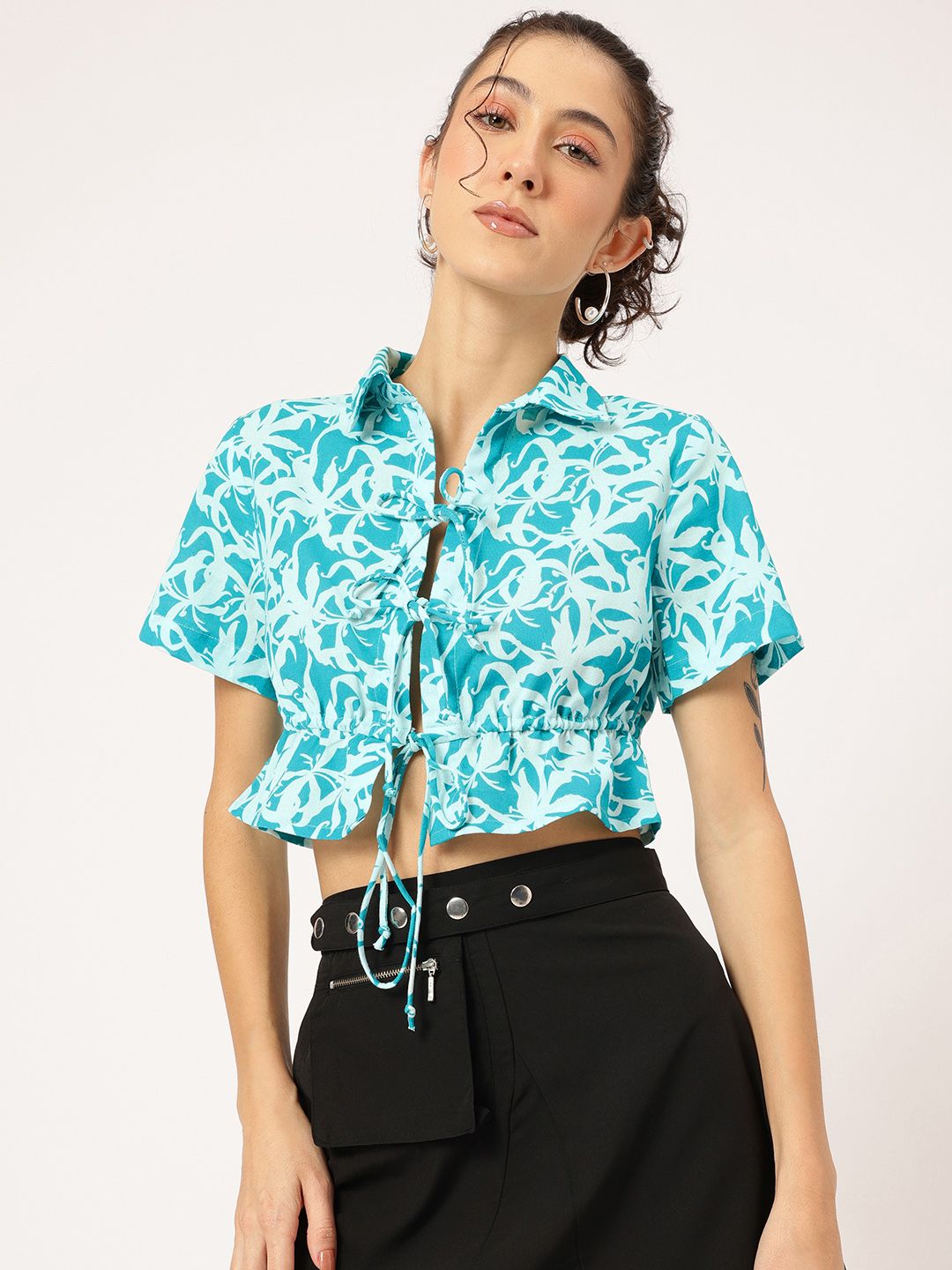 DressBerry Flirty Fusion Floral Print Front-Tie Crop Top