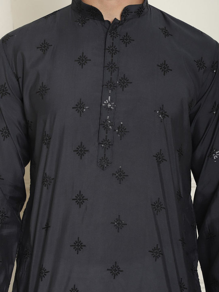 SOJANYA Kurta Lurus Sutera Sutera Bunga Bersulam Bunga Dengan Churidar