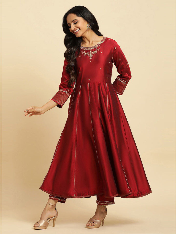 W Floral Yoke Design Anarkali Kurta with Trousers & Dupatta