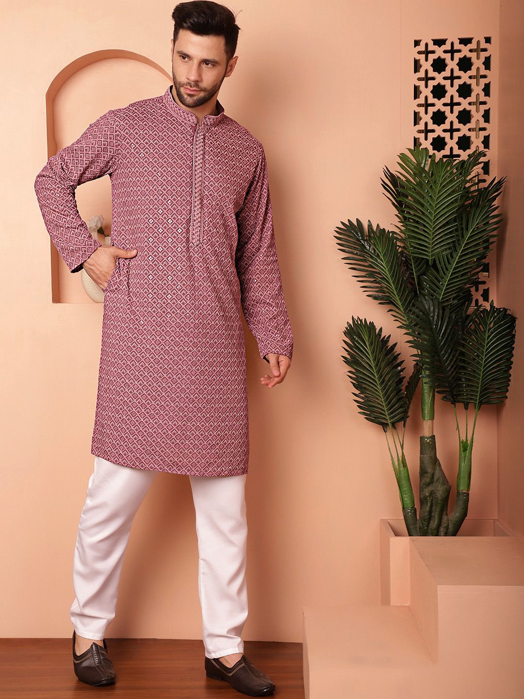 Jompers Ethnic Motifs Embroidered Regular Thread Work Kurta With Pyjamas