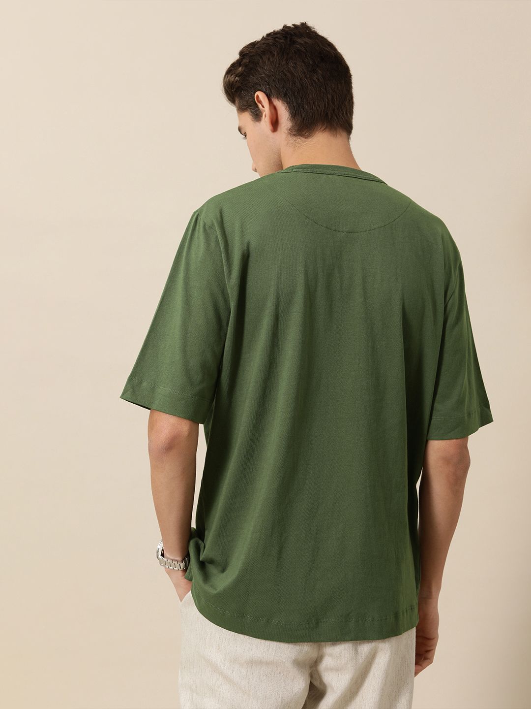 Mr Bowerbird Men Olive Green Pure Cotton Oversized Fit Round Neck T-shirt