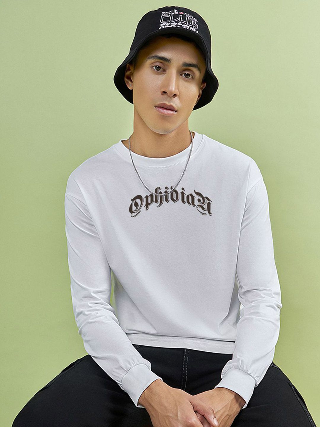 Bewakoof Men Typography Printed Round Neck Cotton Oversized T-shirt