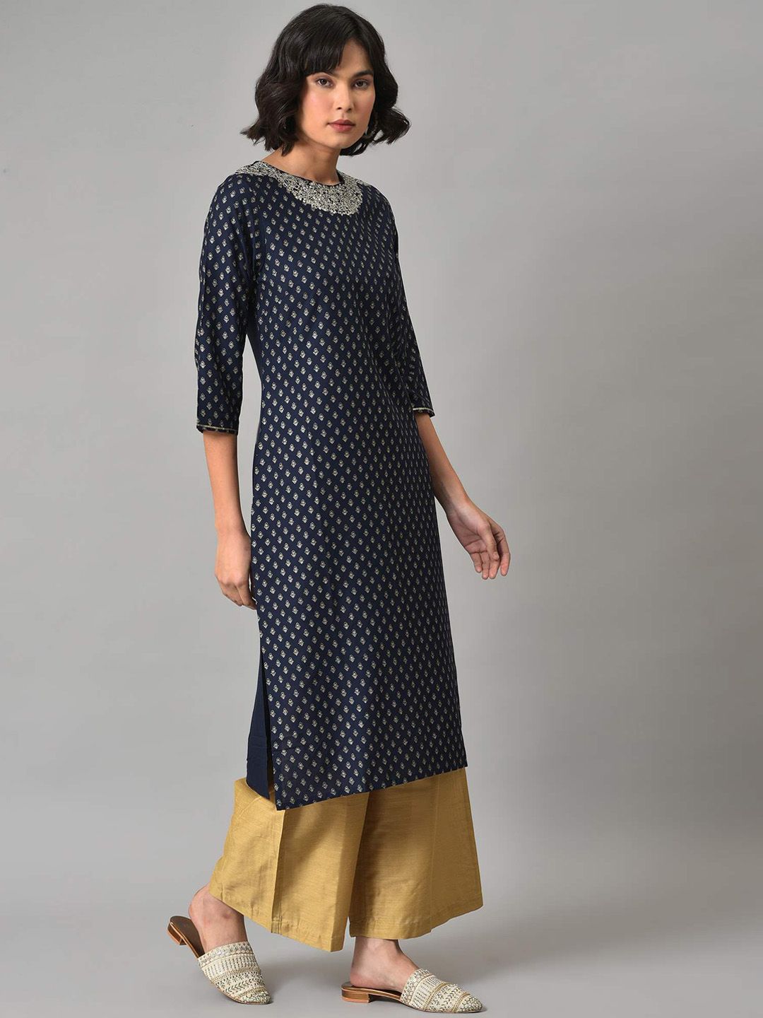 W Ethnic Motifs Printed Round Neck Kurta with Palazzos