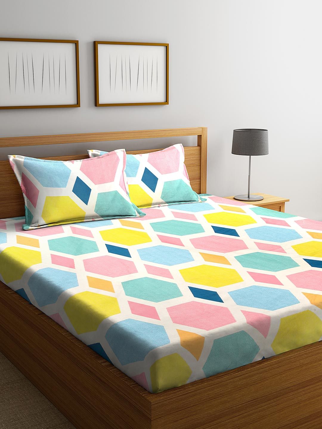 Watak Kartun Biru KLOTTHE Polycotton 300 TC King Denda 2 Cadar dengan 4 Sarung Bantal-98 x 87 inci