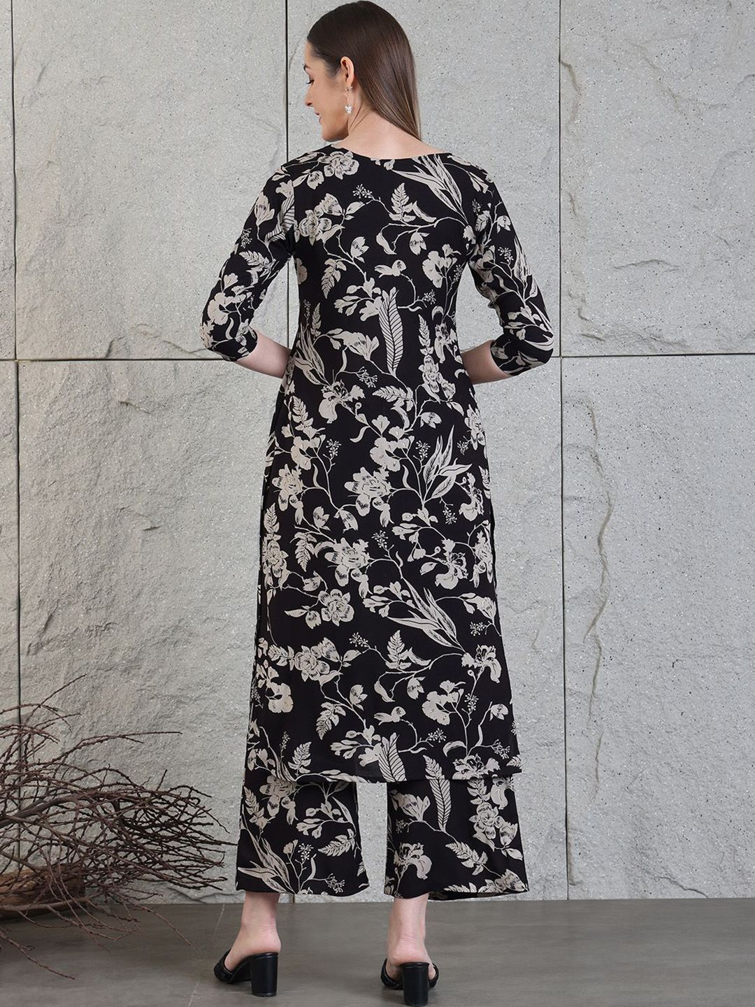 KALINI Women Floral Printed Regular Kurta with Palazzos