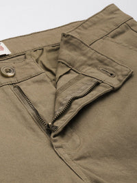 Difference of Opinion Men Solid Ankle-Length Chinos Trousers
