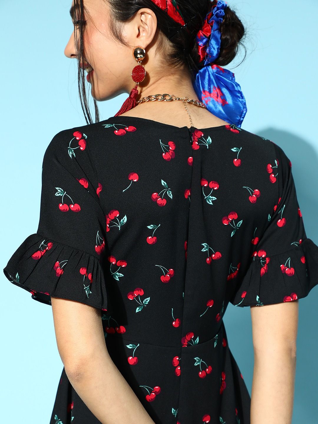 Berrylush Black & Red Printed Crepe Wrap Dress