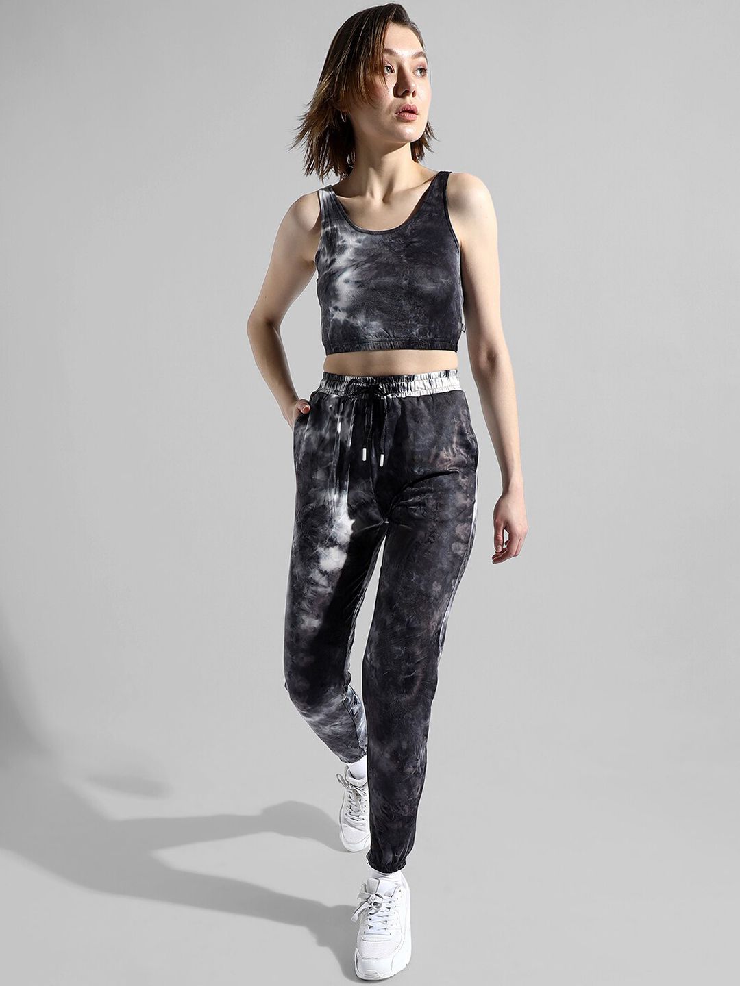 Campus Sutra Tie-Dye Printed Crop Top & Joggers Co-Ord Set