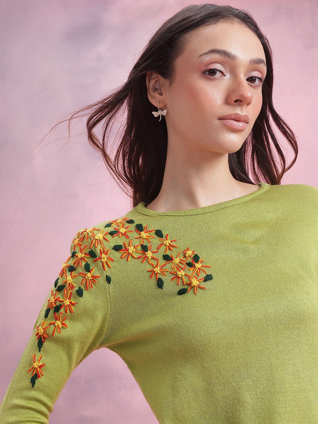 DressBerry Floral Embroidered Detail Pullover