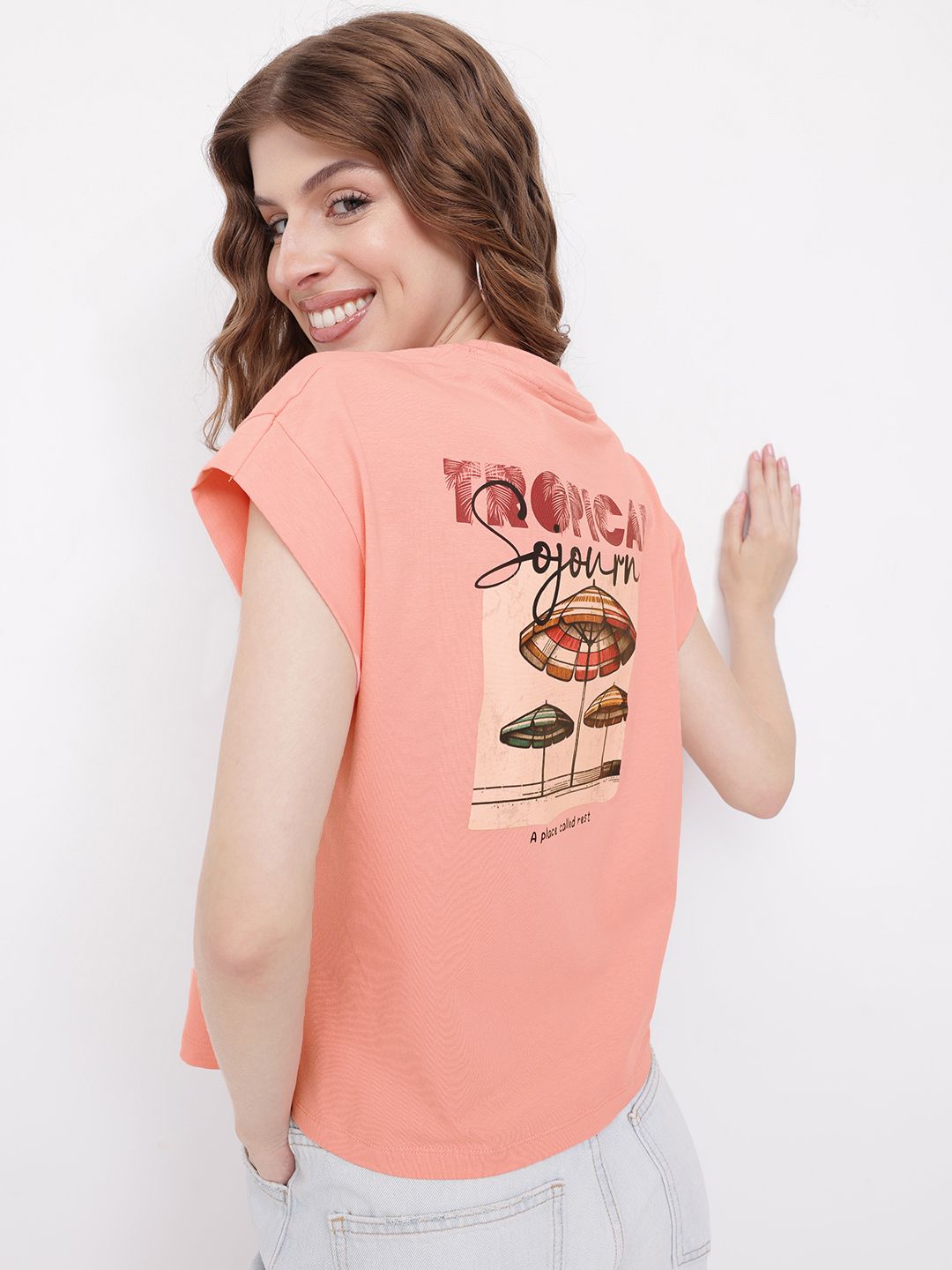DressBerry Season Staple Beach to Street T-shirt