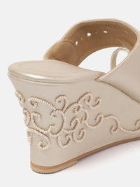 House of Pataudi Ethnic Embellished Wedge Heel
