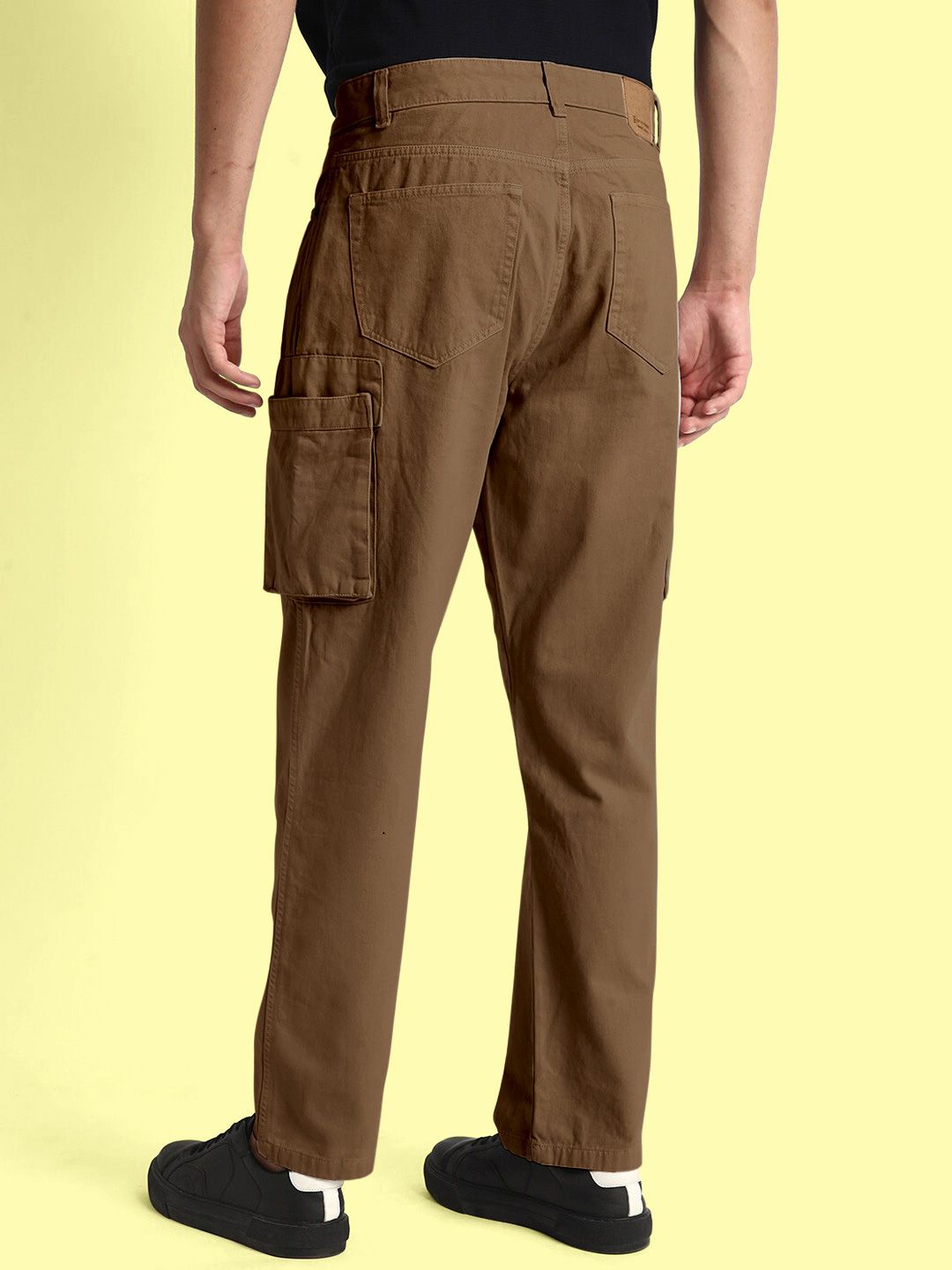 Bene Kleed Men Classic Straight Fit Cargos Trousers