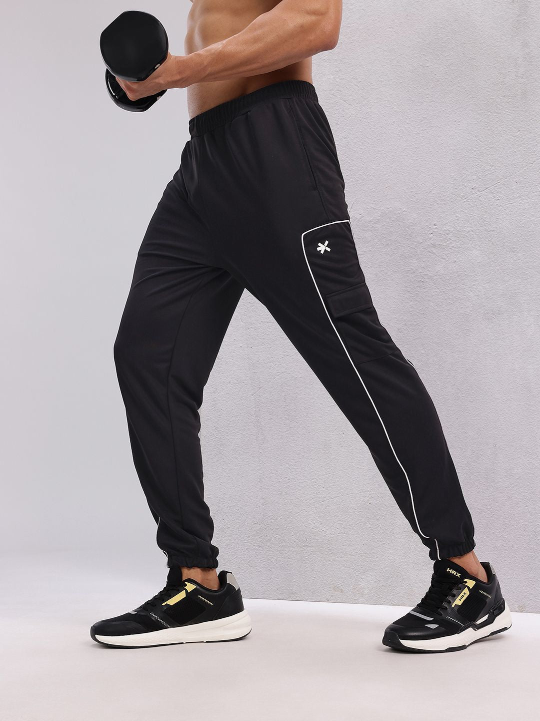 HRX by Hrithik Roshan Men Cargo Style Rapid-Dry Training Joggers with Contrast Piping