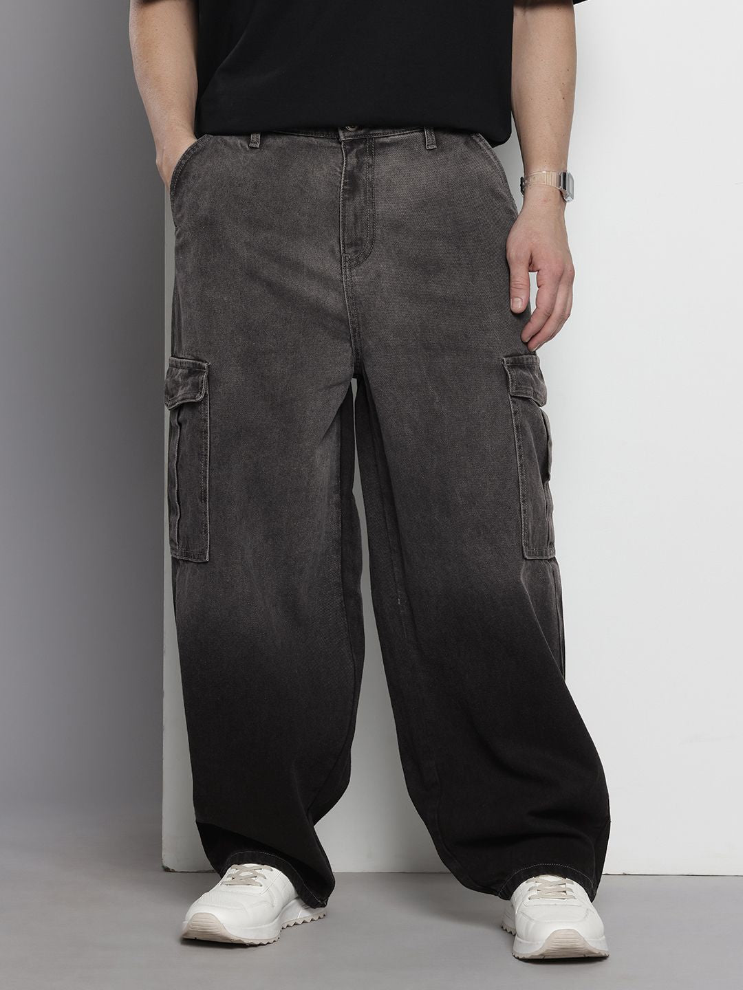 The Indian Garage Co Men Pure Cotton Skater Fit Cargo Style Jeans