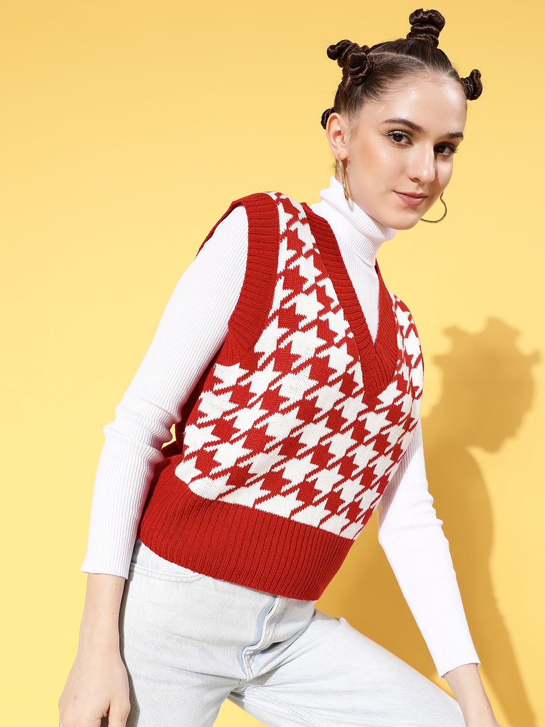 SASSAFRAS Women Red & White Houndstooth Design Sweater Vest