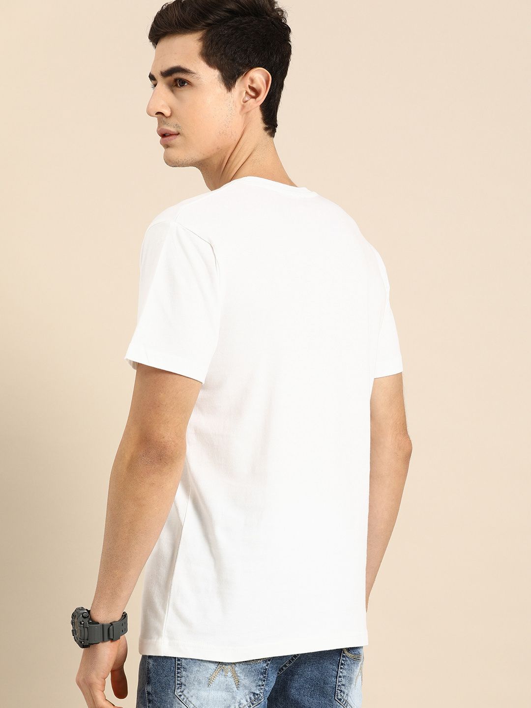 Bewakoof Men White Printed Round Neck Pure Cotton T-shirt