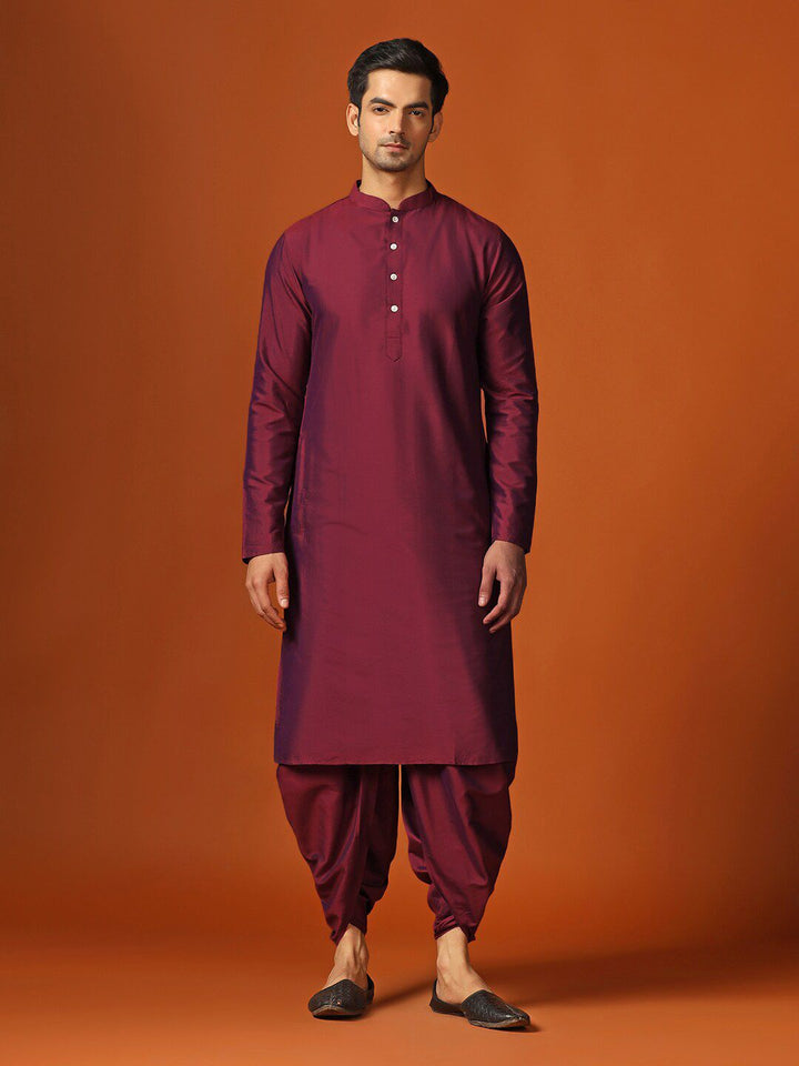 KISAH Men Paisley Woven Design Mandarin Collar Indowestern Sherwani Set